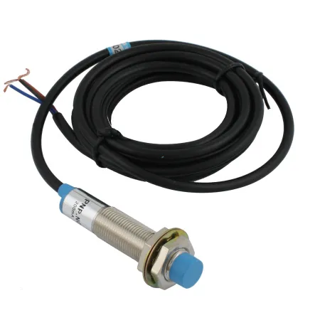 INNOCONT Индуктивный датчик, M12x1, L=61 мм, неэкранированный, зона срабатывания 4 мм, -25 +60 С, 12…24 VDC, IP65, выход: PNP NO, макс. ток 200 мА, кабель 2 м SL-12P4C