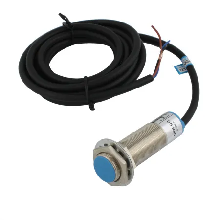 INNOCONT Индуктивный датчик, M18x1, L=73 мм, экранированный, зона срабатывания 5 мм, -25 +60 С, 12…24 VDC, IP65, выход: NPN NO, макс. ток 200 мА, кабель 2 м SL-18N5C